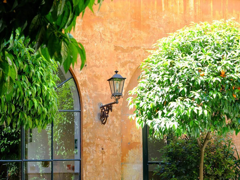 Casa Di Santa Francesca Romana A Ponte Rotto Bagian luar foto