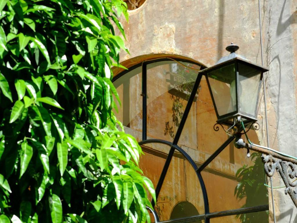 Casa Di Santa Francesca Romana A Ponte Rotto Bagian luar foto